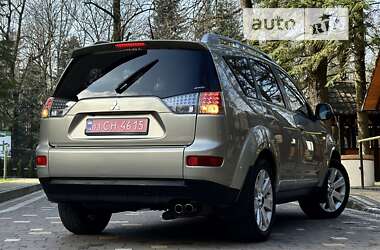Внедорожник / Кроссовер Mitsubishi Outlander XL 2009 в Дрогобыче
