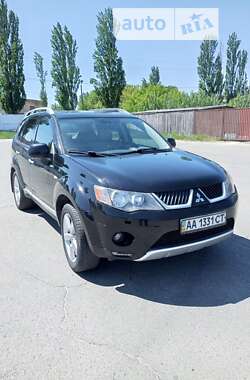 Позашляховик / Кросовер Mitsubishi Outlander XL 2007 в Києві