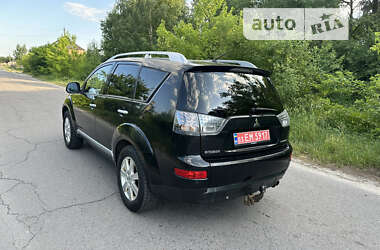 Позашляховик / Кросовер Mitsubishi Outlander XL 2008 в Радивиліві