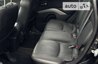 Позашляховик / Кросовер Mitsubishi Outlander XL 2010 в Дрогобичі