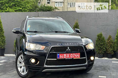 Позашляховик / Кросовер Mitsubishi Outlander XL 2010 в Дрогобичі