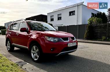 Позашляховик / Кросовер Mitsubishi Outlander XL 2007 в Ужгороді