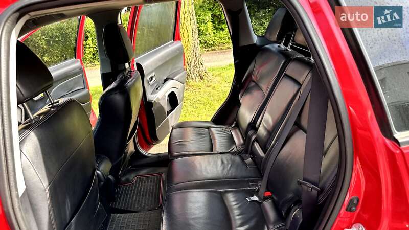 Позашляховик / Кросовер Mitsubishi Outlander XL 2007 в Харкові