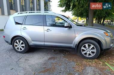 Внедорожник / Кроссовер Mitsubishi Outlander XL 2008 в Виннице