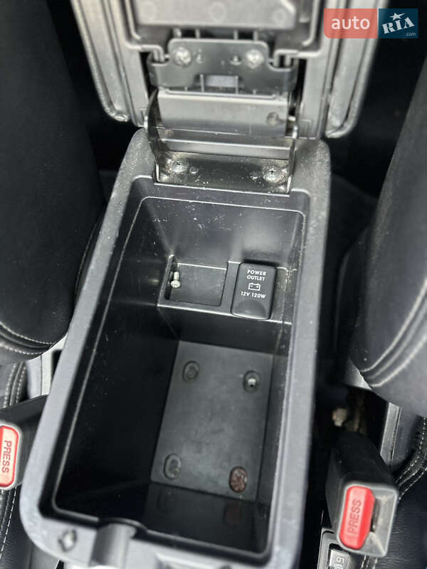 Внедорожник / Кроссовер Mitsubishi Outlander XL 2008 в Киеве