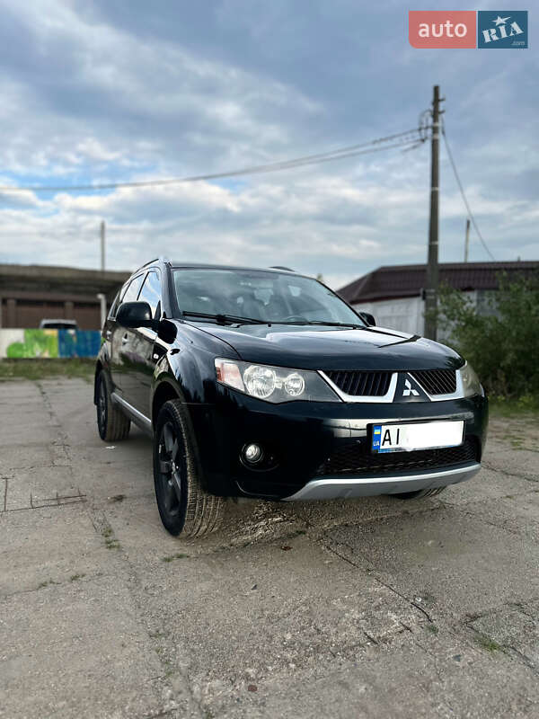 Внедорожник / Кроссовер Mitsubishi Outlander XL 2008 в Киеве