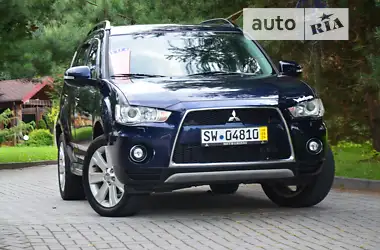 Mitsubishi Outlander XL 2012