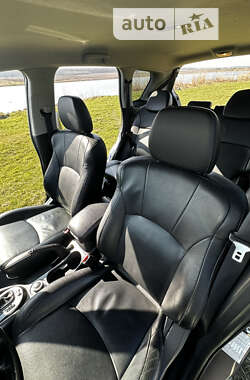 Внедорожник / Кроссовер Mitsubishi Outlander XL 2011 в 