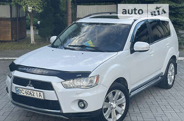 Внедорожник / Кроссовер Mitsubishi Outlander XL 2010 в Дрогобыче