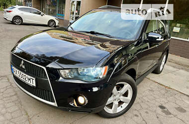 Внедорожник / Кроссовер Mitsubishi Outlander XL 2010 в Киеве