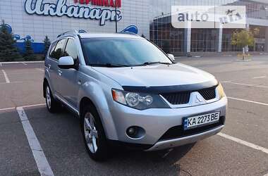 Внедорожник / Кроссовер Mitsubishi Outlander XL 2007 в Броварах