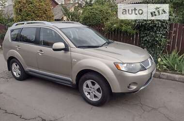 Позашляховик / Кросовер Mitsubishi Outlander XL 2009 в Рівному