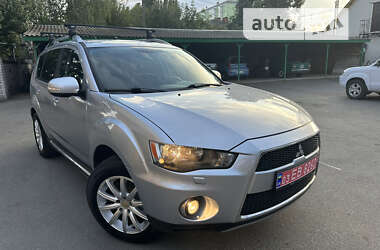 Позашляховик / Кросовер Mitsubishi Outlander XL 2010 в Ніжині