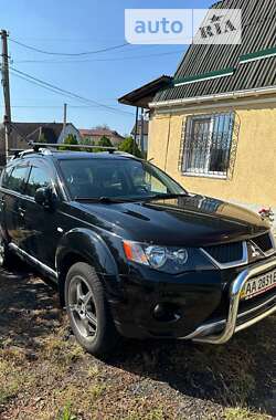 Позашляховик / Кросовер Mitsubishi Outlander XL 2007 в Києві