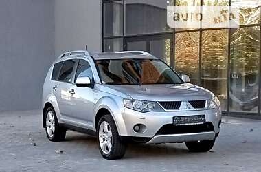 Позашляховик / Кросовер Mitsubishi Outlander XL 2008 в Дніпрі