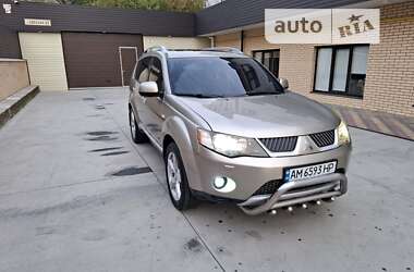 Внедорожник / Кроссовер Mitsubishi Outlander XL 2008 в Бердичеве