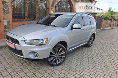 Позашляховик / Кросовер Mitsubishi Outlander XL 2011 в Івано-Франківську