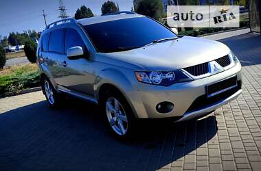 Позашляховик / Кросовер Mitsubishi Outlander XL 2008 в Дніпрі