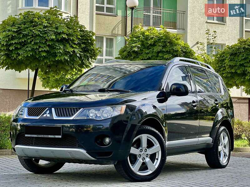 Внедорожник / Кроссовер Mitsubishi Outlander XL 2007 в Днепре