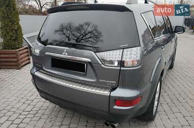 Внедорожник / Кроссовер Mitsubishi Outlander XL 2011 в Староконстантинове