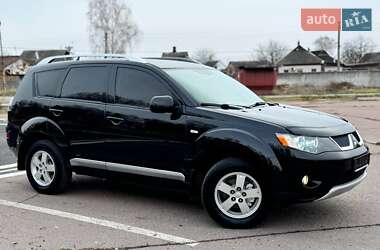 Позашляховик / Кросовер Mitsubishi Outlander XL 2009 в Охтирці