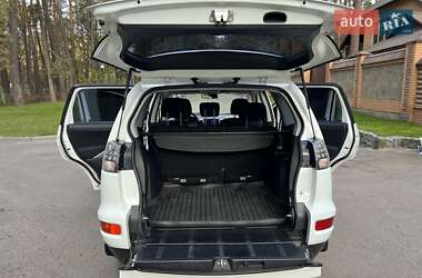 Внедорожник / Кроссовер Mitsubishi Outlander XL 2011 в 
