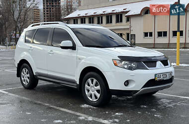 Внедорожник / Кроссовер Mitsubishi Outlander XL 2008 в Броварах