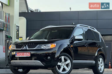 Позашляховик / Кросовер Mitsubishi Outlander XL 2008 в Дрогобичі