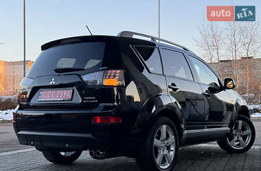 Позашляховик / Кросовер Mitsubishi Outlander XL 2008 в Дрогобичі