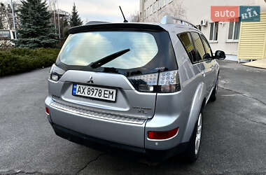 Позашляховик / Кросовер Mitsubishi Outlander XL 2008 в Полтаві