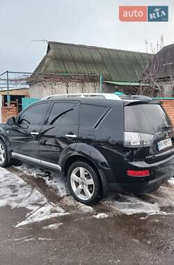 Позашляховик / Кросовер Mitsubishi Outlander XL 2007 в Кропивницькому