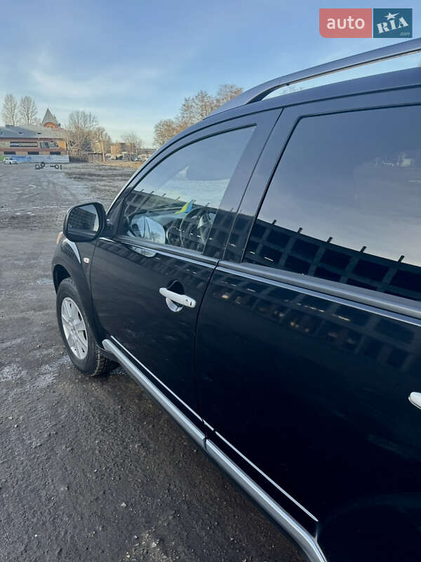 Внедорожник / Кроссовер Mitsubishi Outlander XL 2007 в Вишневце фото 13 Внедорожник / Кроссовер Mitsubishi Outlander XL 2007 в Вишневце