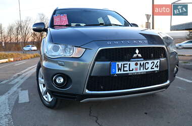 Внедорожник / Кроссовер Mitsubishi Outlander XL 2010 в Стрые