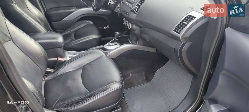 Внедорожник / Кроссовер Mitsubishi Outlander XL 2009 в Харькове