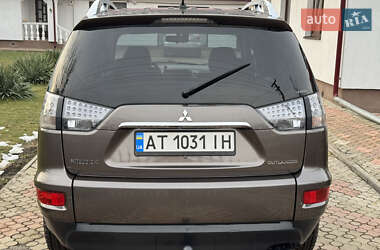 Позашляховик / Кросовер Mitsubishi Outlander XL 2010 в Коломиї