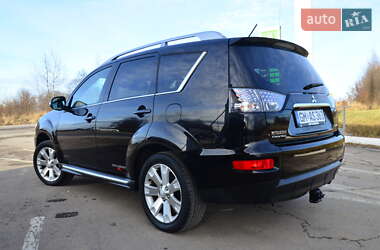 Позашляховик / Кросовер Mitsubishi Outlander XL 2011 в Дрогобичі