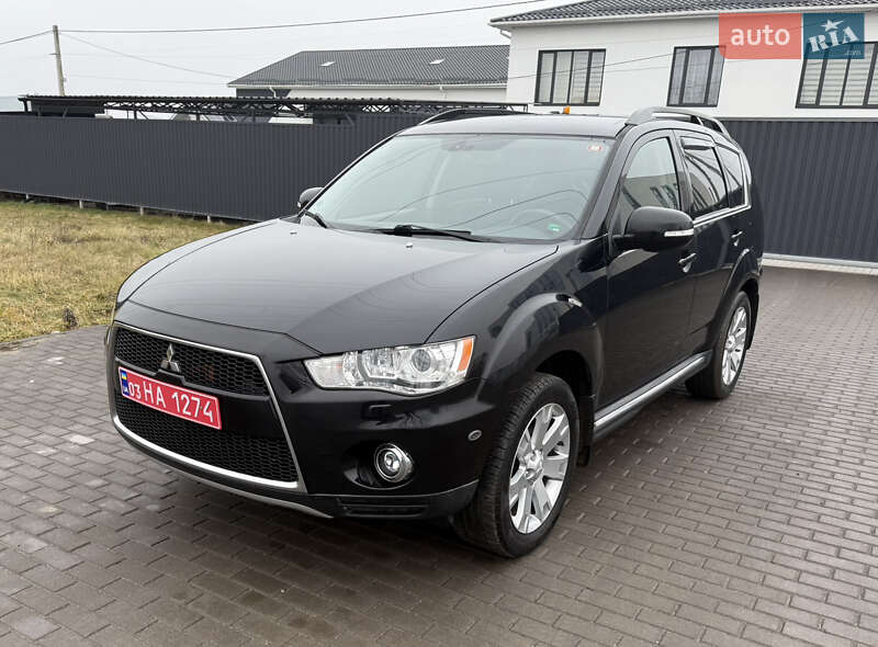 Позашляховик / Кросовер Mitsubishi Outlander XL 2012 в Вінниці