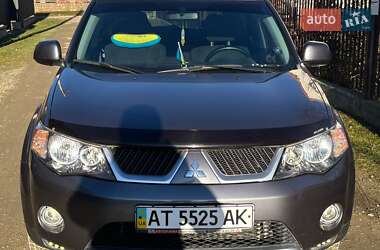 Внедорожник / Кроссовер Mitsubishi Outlander XL 2008 в Надворной