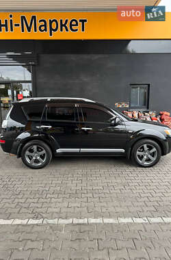 Внедорожник / Кроссовер Mitsubishi Outlander XL 2009 в Первомайске