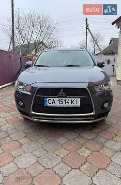 Позашляховик / Кросовер Mitsubishi Outlander XL 2010 в Золотоноші