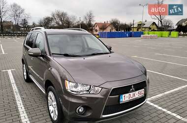 Внедорожник / Кроссовер Mitsubishi Outlander XL 2010 в Коломые