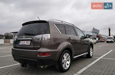 Внедорожник / Кроссовер Mitsubishi Outlander XL 2010 в Коломые