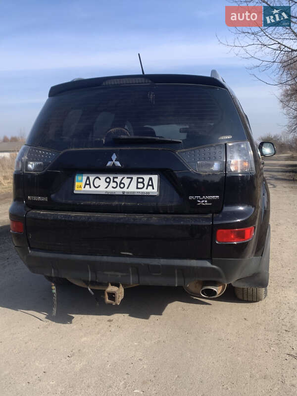 Позашляховик / Кросовер Mitsubishi Outlander XL 2008 в Рожище