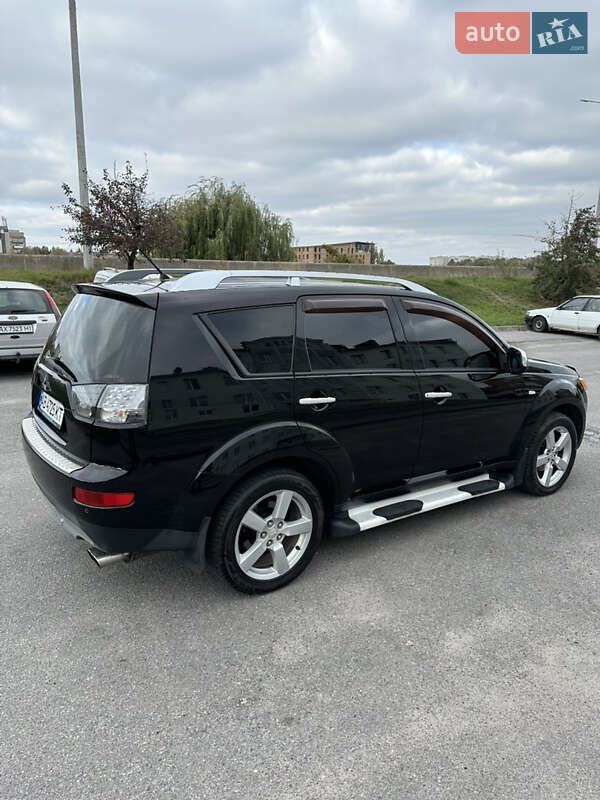 Внедорожник / Кроссовер Mitsubishi Outlander XL 2008 в Виннице