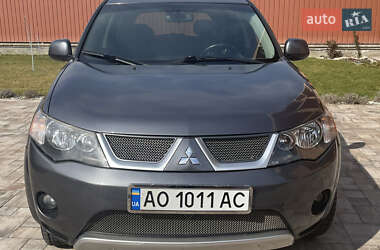 Позашляховик / Кросовер Mitsubishi Outlander XL 2007 в Ужгороді