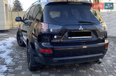 Внедорожник / Кроссовер Mitsubishi Outlander XL 2008 в Днепре