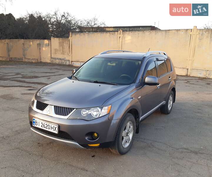 Mitsubishi Outlander XL 2008