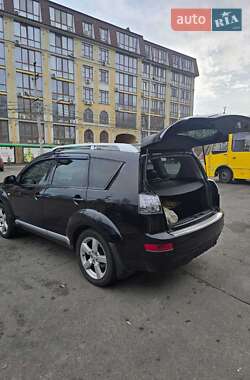 Позашляховик / Кросовер Mitsubishi Outlander XL 2006 в Одесі