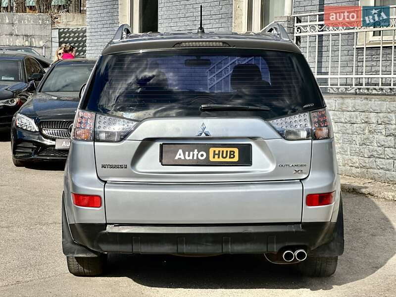 Внедорожник / Кроссовер Mitsubishi Outlander XL 2007 в Харькове