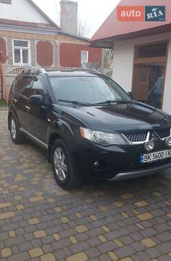Позашляховик / Кросовер Mitsubishi Outlander XL 2008 в 